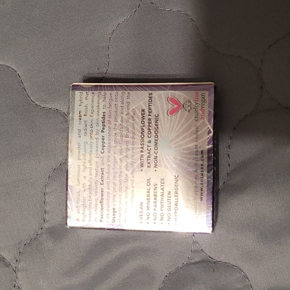 Halo on High Luminizing Powder-Cream by So Susan Cosmetics in Candles & Kisses - Picture 2 of 8